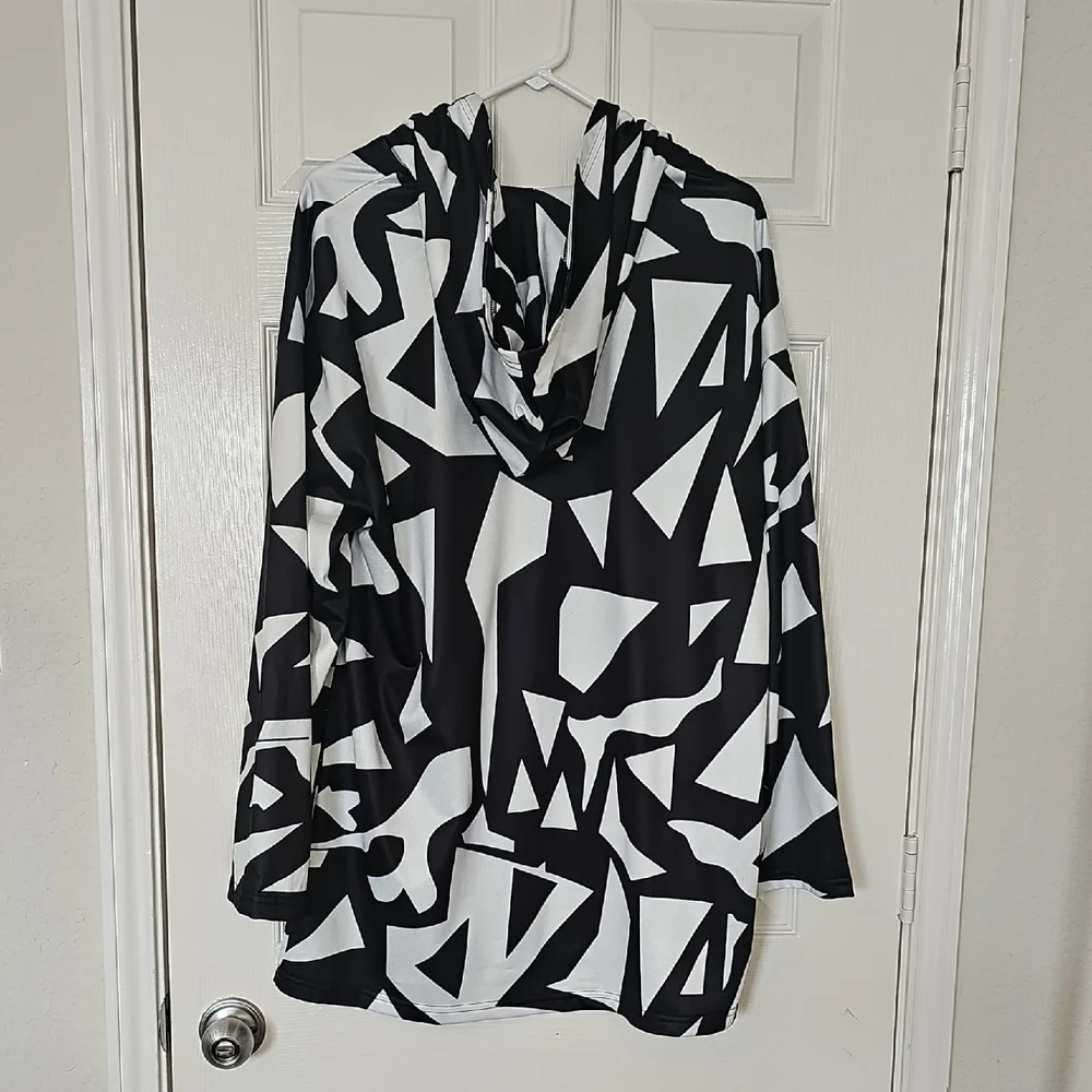 Women's Geo Black and White Colorblock Hooded Open Jacket XL - Picture 8 of 12